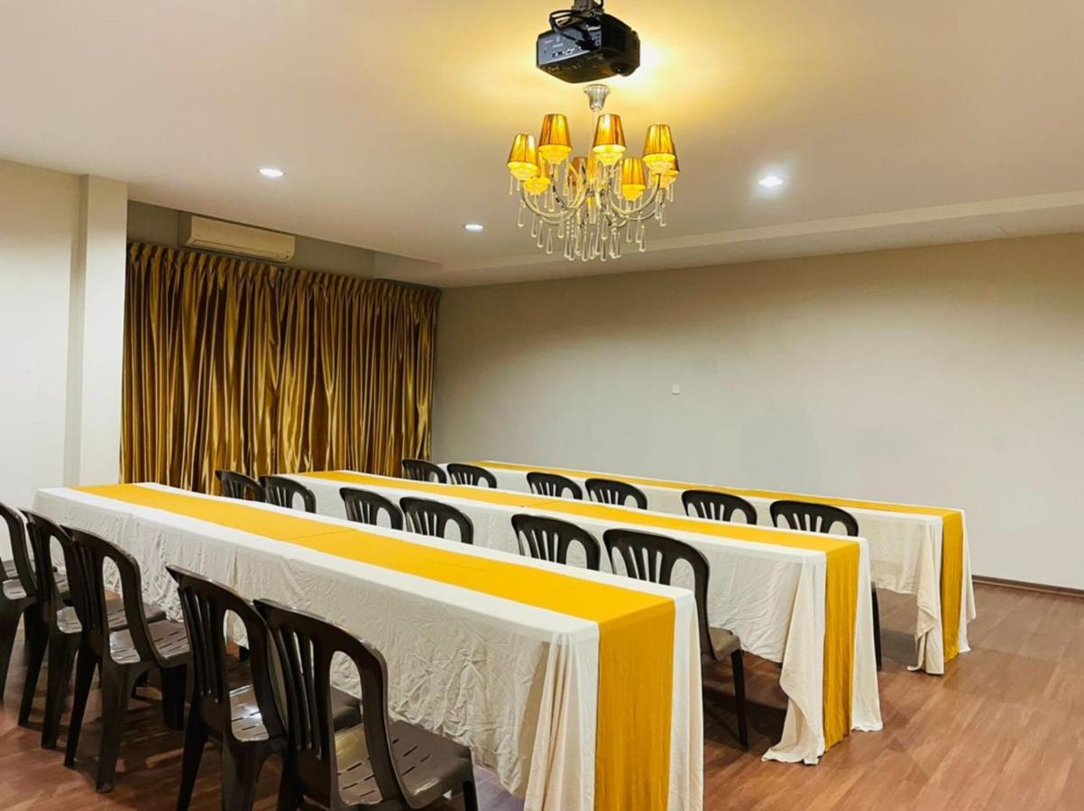 M Hotel Τζόχορ Μπάχρου Εξωτερικό φωτογραφία