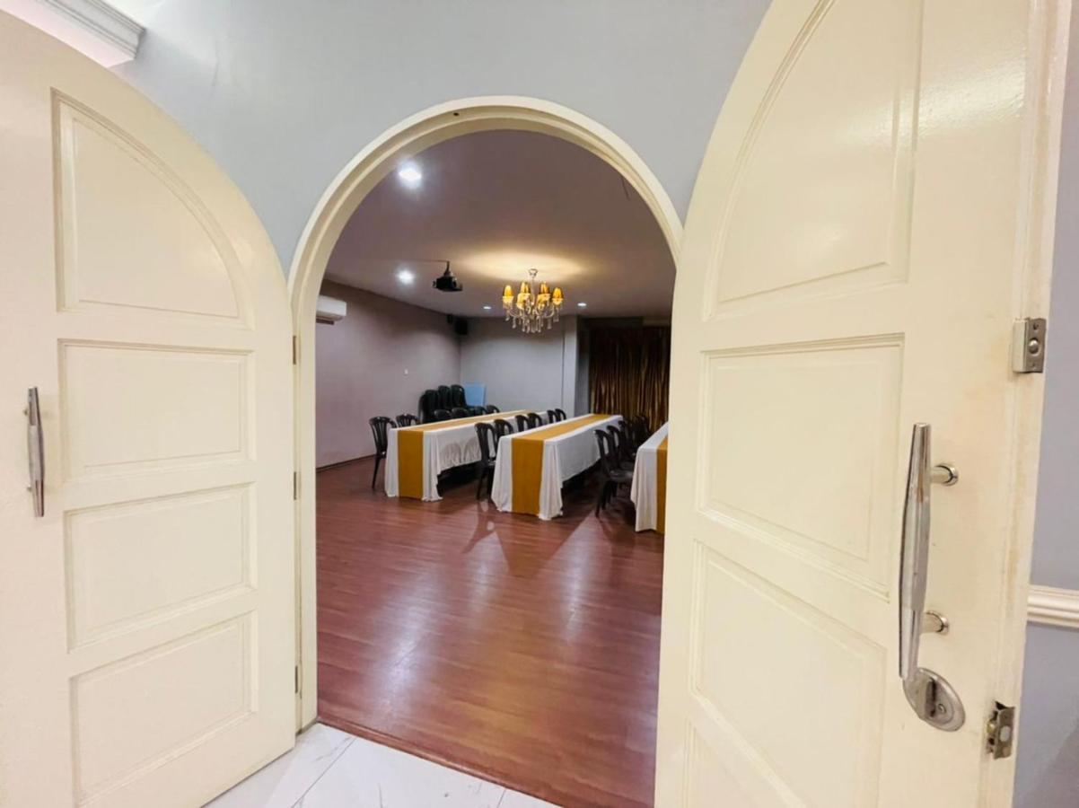 M Hotel Τζόχορ Μπάχρου Εξωτερικό φωτογραφία
