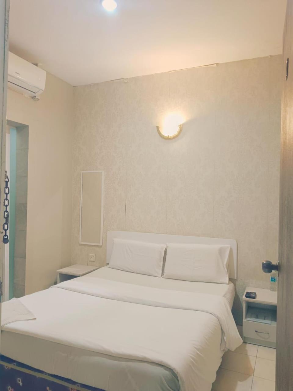 M Hotel Τζόχορ Μπάχρου Εξωτερικό φωτογραφία